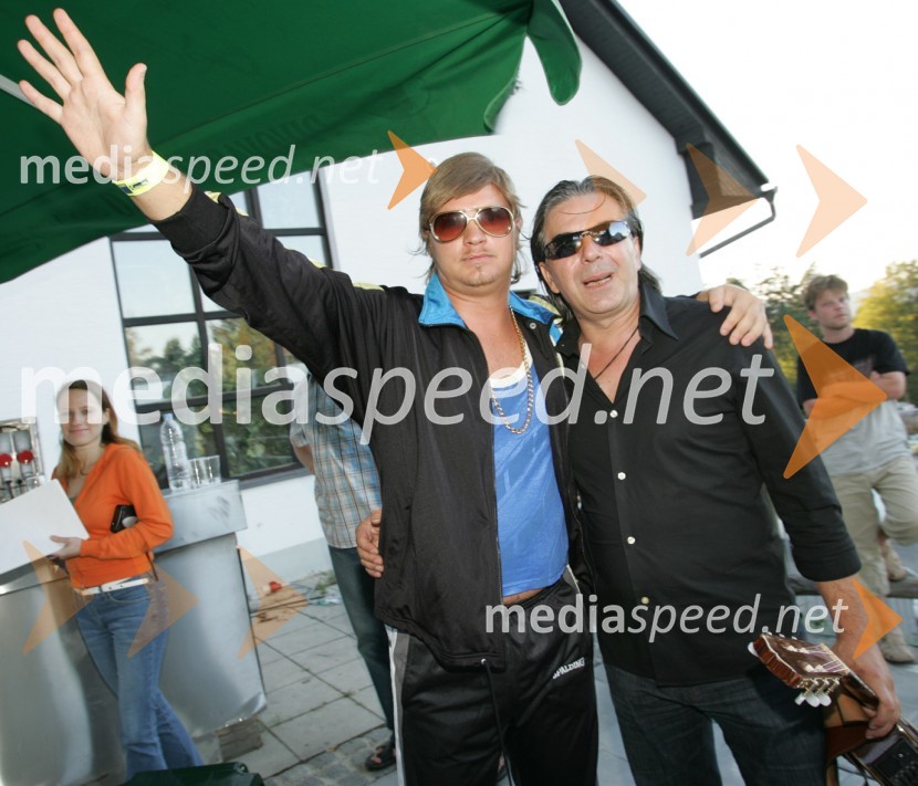 Jure Zrnec, igralec kot Matevž Mučibabič in Davor Radolfi, hrvaški pevec

Večerov piknik