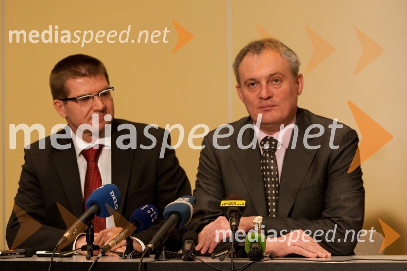 Dejan Turk, predsednik uprave Simobil d.d. in Aleksander SvetelšekJanuarsko srečanje Združenja Manager in podelitev priznanja za življenjsko delo