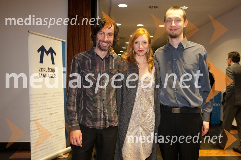 Uroš Rakovec, glasbenik, Mojca Mavec, voditeljica in Domen Gnezda, glasbenikJanuarsko srečanje Združenja Manager in podelitev priznanja za življenjsko delo