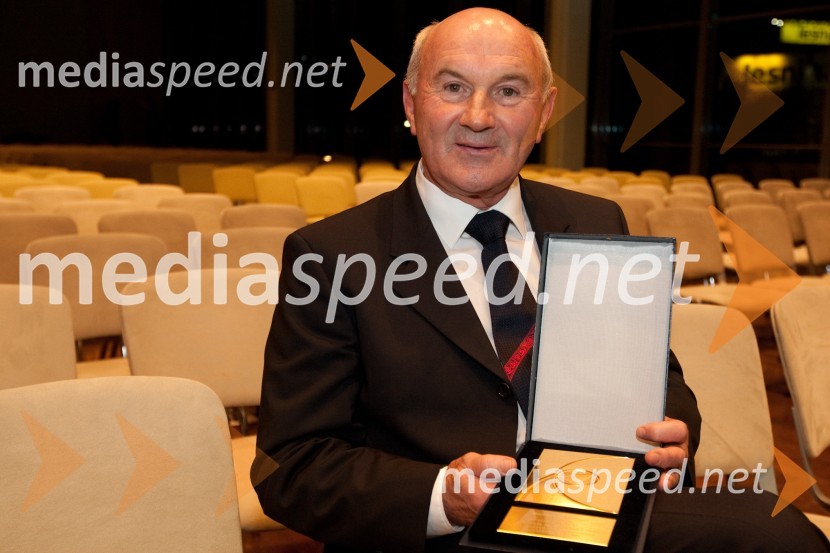 	Niko Kač, nekdanji predsednik uprave Banke CeljeJanuarsko srečanje Združenja Manager in podelitev priznanja za življenjsko delo