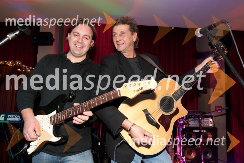 Matjaž Sterže, glasbenik in Danilo Kocijančič, glasbenikStrelci in Kozorogi, tradicionalna zabava