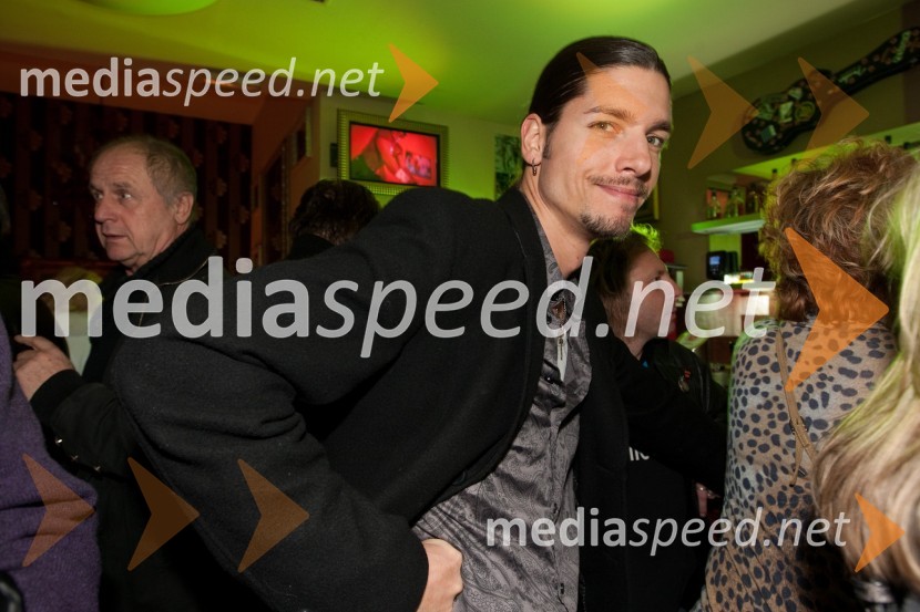 	Matic Ajdič, kitaristStrelci in Kozorogi, tradicionalna zabava