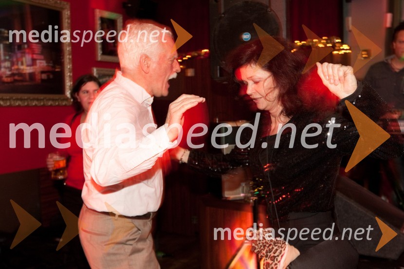 Nena Kopčavar Guček in Andrej Guček, zdravnikaStrelci in Kozorogi, tradicionalna zabava