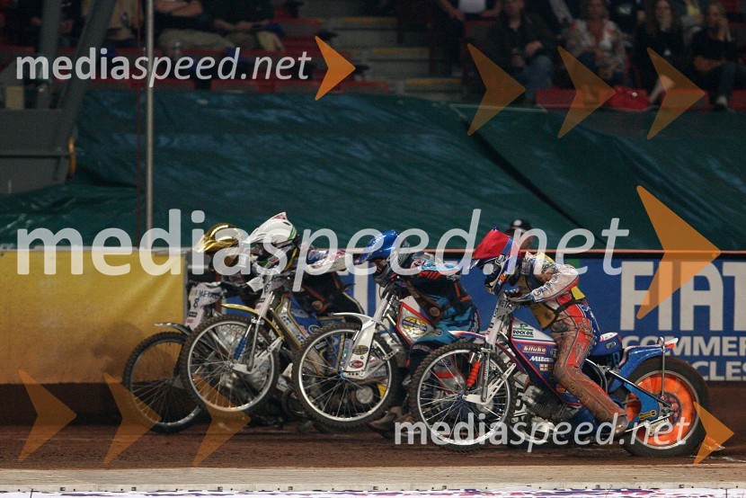 Lee Richardson (VBR), Bjarne Pedersen (Danska), Greg Hancock (ZDA) in Jason Crump (Avstralija) prva polfinalna vožnja na VN Danske
SPEEDWAY GRAND PRIX, VN Danske 2006, dirka