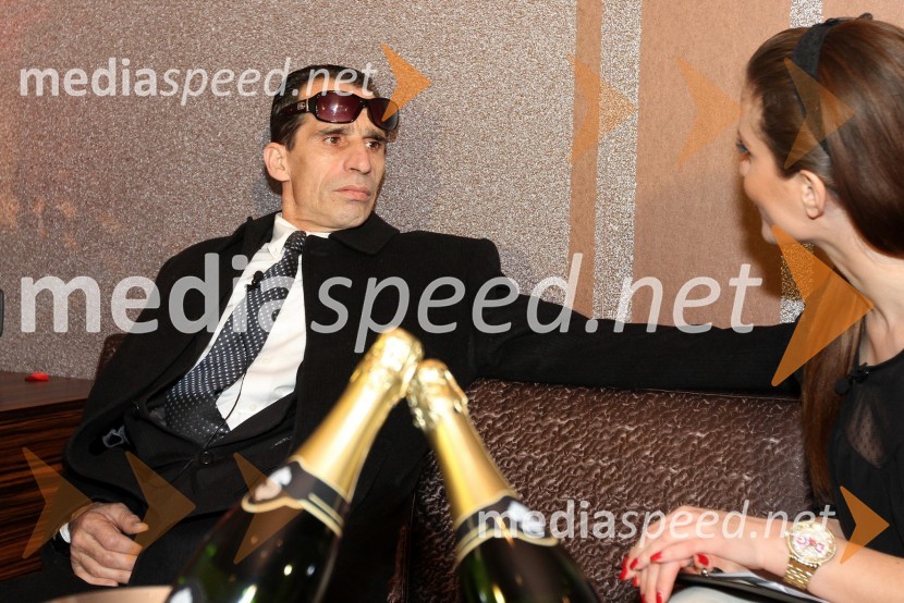 Ekrem Jevrić, črnogorski pevec in Amanda Čilović, Pink TVEkrem Jevrić, črnogorski pevec prvič v Sloveniji