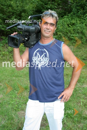 Fredi Miler s televizijsko kameroOdštekana Tv - Fredi Miler in Miro V. Kodrič