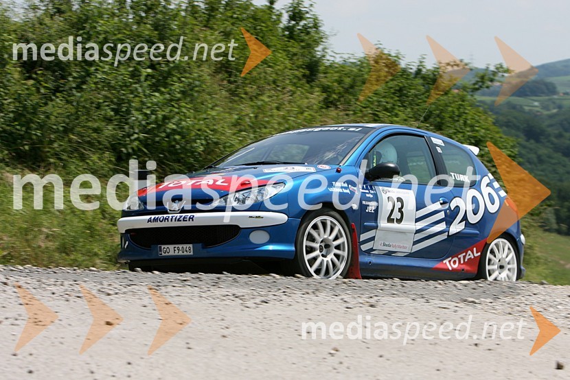 Posadka Rok Turk in  Enej Ložnar Kranjc (Slovenija) v avtu PEUGEOT 206 RC4. Rally Škoda Maribor 2006