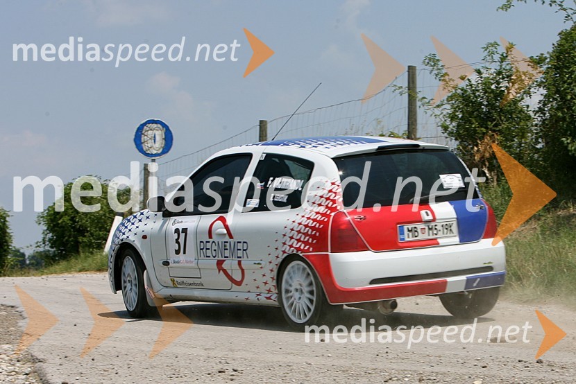 Posadka  Friderik Vajnhandl in Robert Levstik (Slovenija) v avtu RENAULT Clio 2.0 RS4. Rally Škoda Maribor 2006