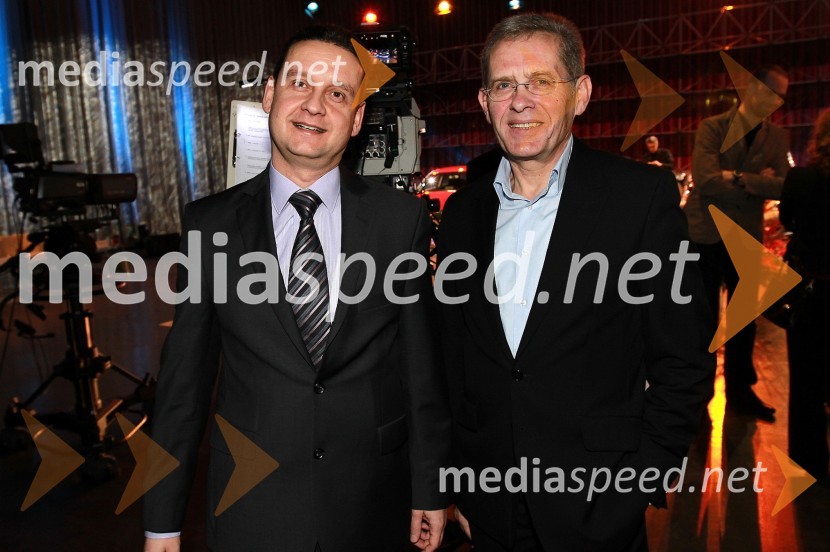 Marko Kajfež, direktor prodaje pri Hyundai Avto Trade in Ludvik Svoljšak, direktor Hyundai Avto Trade
Slovenski avto leta 2011