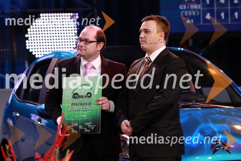 Roland Punzengruber, direktor Citroen Slovenija in Miha Merljak, urednik Avto moto na portalu Siol.netSlovenski avto leta 2011