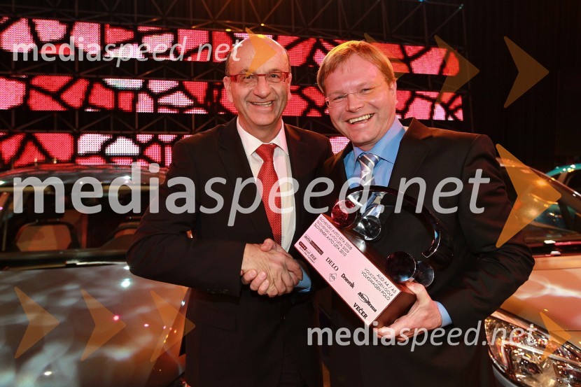Heinz Slesak, generalni direktor Porsche Slovenija d.o.o. in Marko Škriba, vodja znamke Volkswagen v SlovenijiSlovenski avto leta 2011