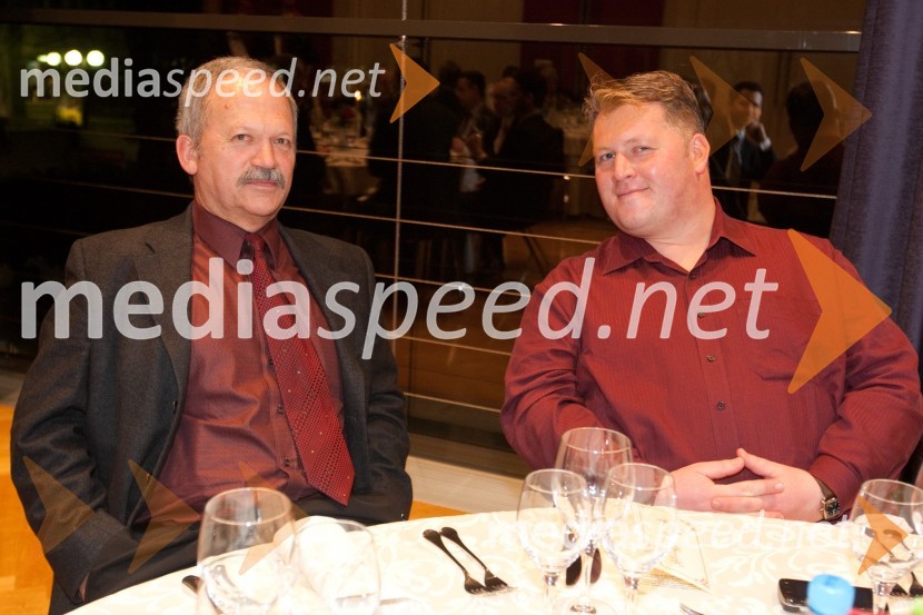 Zoran polič, AC Mobil in Miloš Milač, urednik avtomobilizma pri časniku FinanceSlovenski avto leta 2011