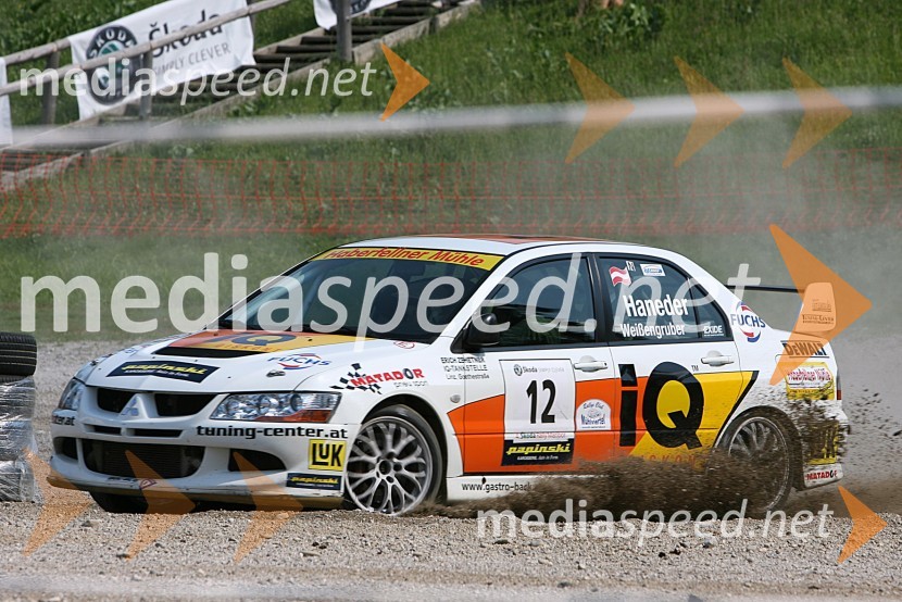 Posadka Ernst Haneder in Daniela Weissengruber (Avstrija) v avtu MITSUBISHI Lancer EVO VIII4. Rally Škoda Maribor 2006