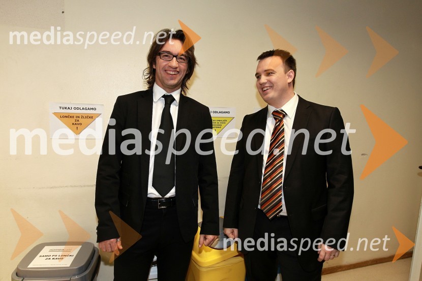 Matej Štakul, urednik avtomobilizma in športa pri časniku Dnevnik ter Miha Merljak, urednik Avto motoSlovenski avto leta 2011