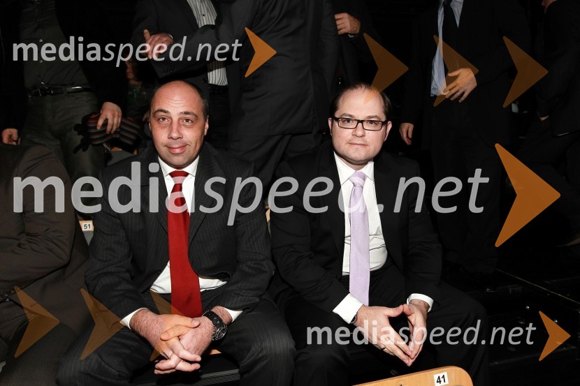 Robert Golob, direktor prodaje pri Citroen Slovenija in Roland Punzengruber, direktor Citroen Slovenija
Slovenski avto leta 2011