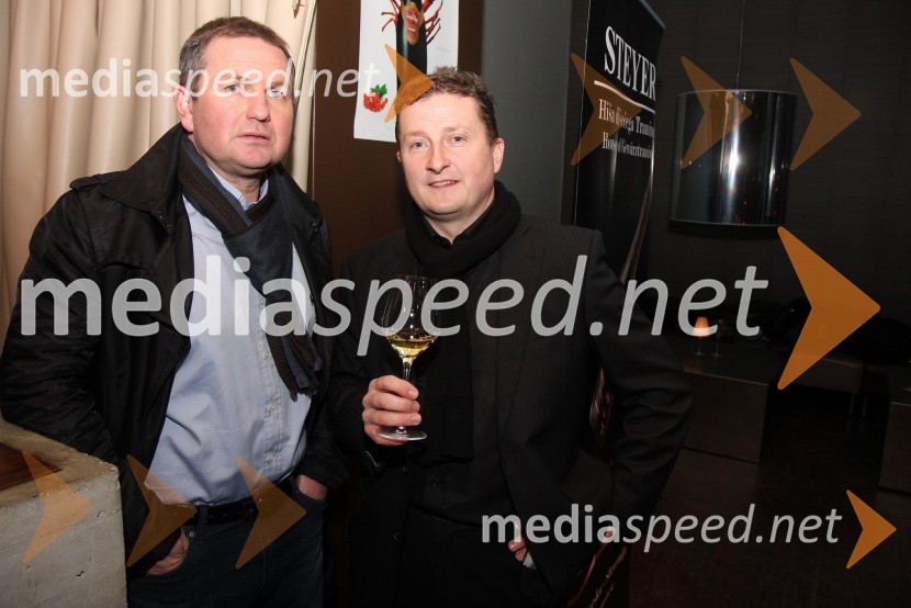 Matjaž Kek, selektor slovenske nogometne reprezantance in Danilo Steyer, Steyer vinaPredstavitev Kravjega sira z vinom Steyer Mark