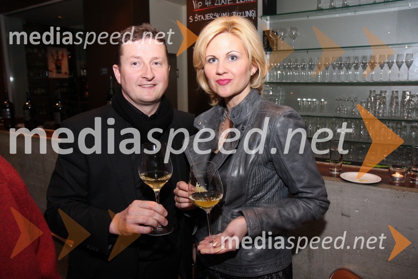 Danilo Steyer, Steyer vina in Norma Bale, direktorica Kultprotura ter povezovalka dogodkaPredstavitev Kravjega sira z vinom Steyer Mark