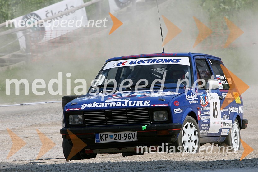 Posadka Gašper Verbič in Blaž Selan (Slovenija) v avtu ZASTAVA Yugo4. Rally Škoda Maribor 2006