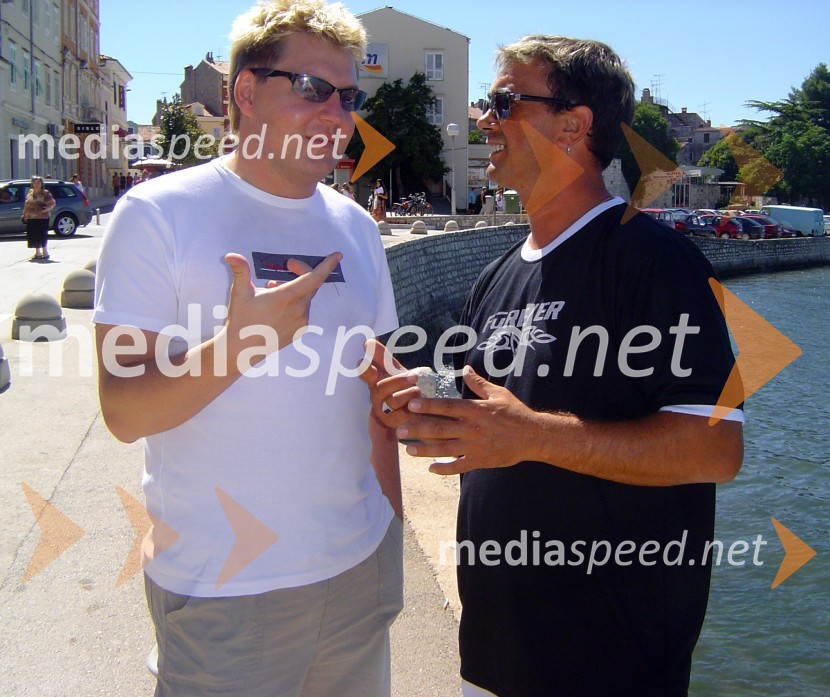 Voditelj na televiziji Net Tv Miro V. Kodrič in Fredi MilerFredi Miler dobrodelni nastop v Poreču