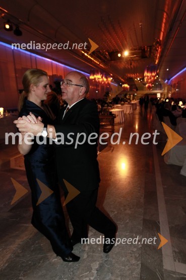 Katja Konvalinka, operna pevka in Mitja Rotovnik, direktor Cankarjevega domaVeliki dobrodelni Lions ples