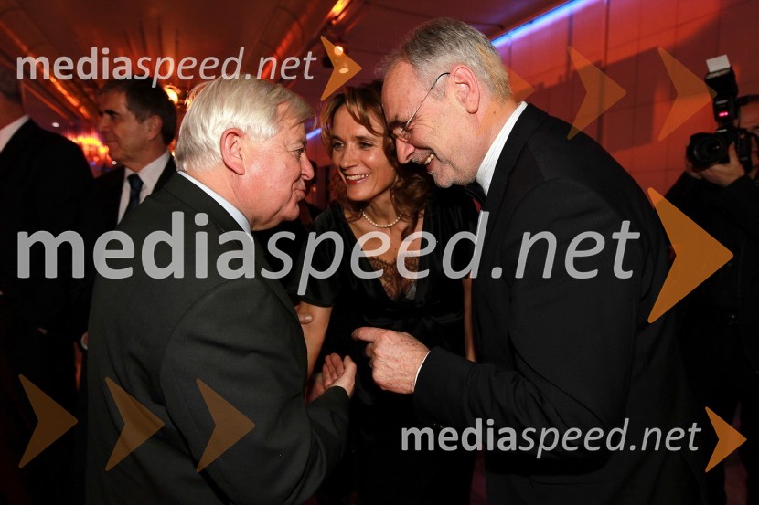 Milan Kučan, nekdanji predsednik Republike Slovenije, Mojca Zlobko Vajgl, harfistka in soprog Ivo Vajgl, svetovalec predsednika Republike SlovenijeVeliki dobrodelni Lions ples