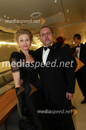 Albin Matavž, član uprave in tehnični direktor delniške družbe Comet in soproga EditaVeliki dobrodelni Lions ples