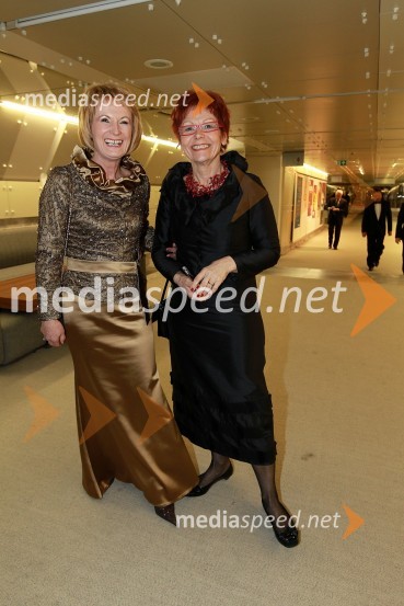 Mariča Lah, izvršna direktorica Trgovinske zbornice Slovenije in Alenka KetišVeliki dobrodelni Lions ples