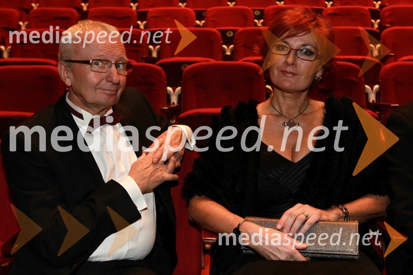 Peter Kamien in Darinka Pavlič Kamien, vodja službe za odnose z javnostmi pri Telekomu SlovenijaVeliki dobrodelni Lions ples