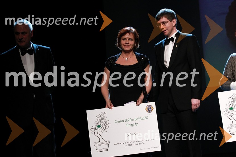 ..., ... in Martin Logar, predsednik Lions kluba LjubljanaVeliki dobrodelni Lions ples