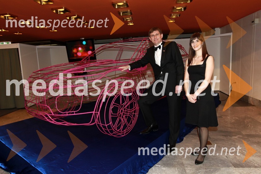 Martin Logar, predsednik Lions kluba Ljubljana in Andreja Dular, marketing Summit avtoVeliki dobrodelni Lions ples