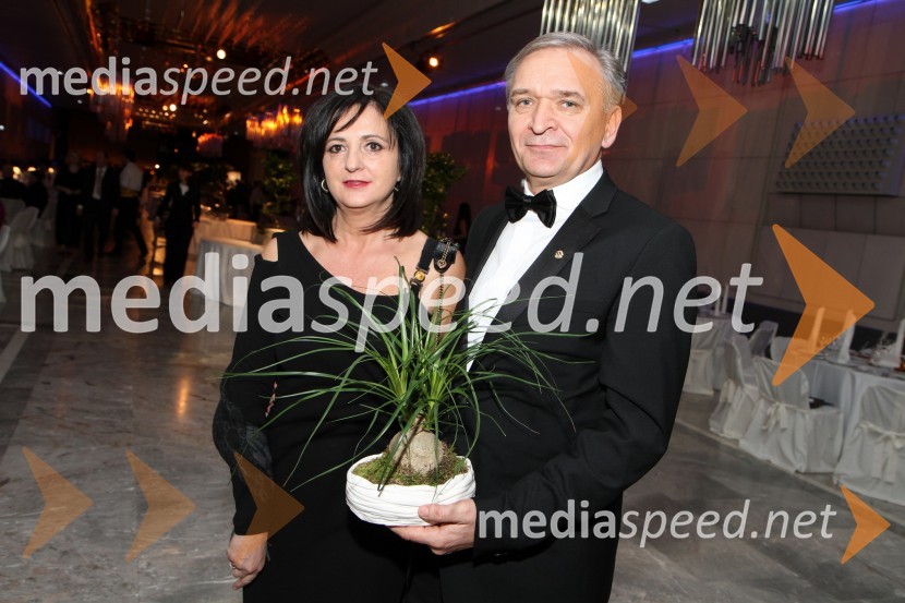 Nedeljko Dabić, podjetnik s soprogoVeliki dobrodelni Lions ples