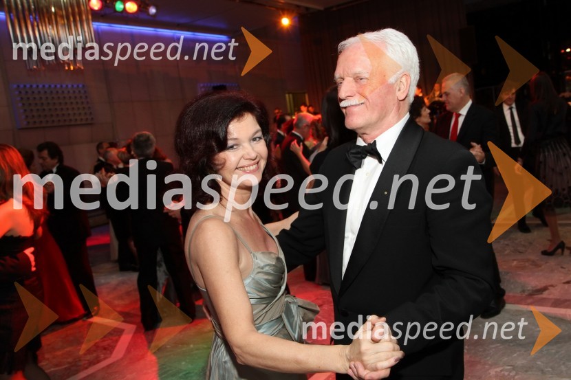 Nena Kopčavar Guček in Andrej Guček, zdravnikaVeliki dobrodelni Lions ples