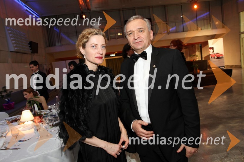 Hermina Kovačič, novinarka in Nedeljko Dabić, podjetnikVeliki dobrodelni Lions ples