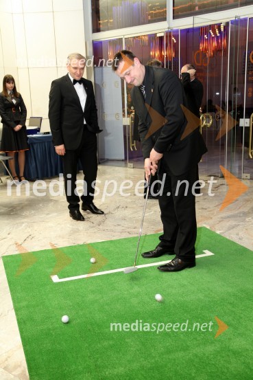 Tone Horvatič, guverner Lions Districta 129 SlovenijaVeliki dobrodelni Lions ples