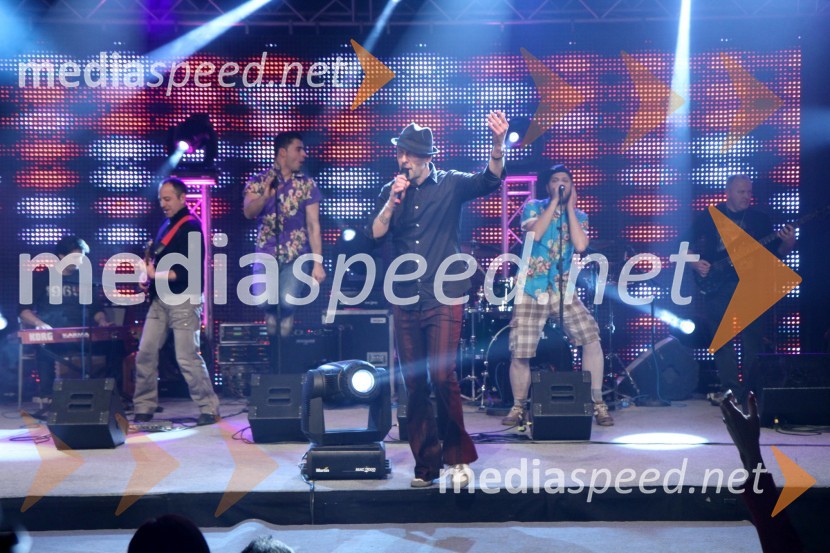 Skupina D'Kwaschen RetashyDobrodelni koncert slavnih iz hiše Big Brother