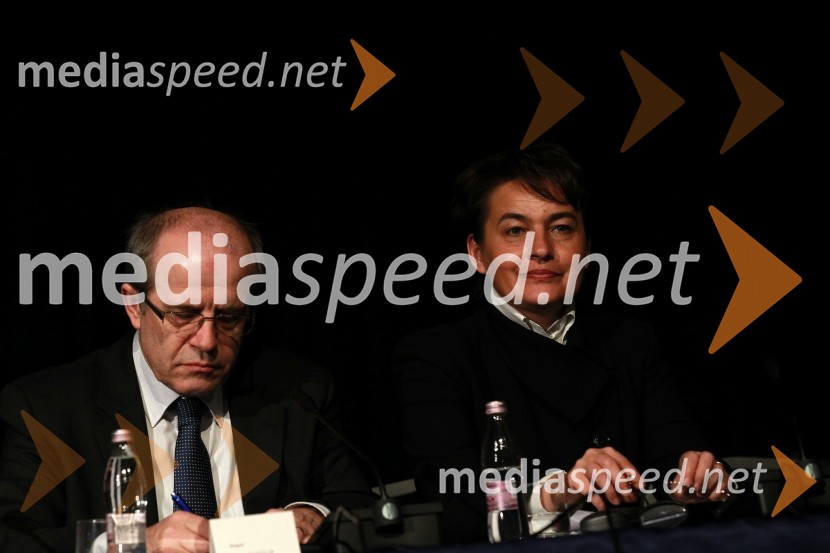 Ivan Svetlik, minister za delo, družino in socialne zadeve in Irma Pavlinič Krebs, ministrica za javno upravoObisk predstavnikov Vlade Republike Slovenije v Mariboru