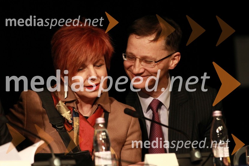 Majda Širca, ministrica za kulturo in Igor Lukšič, minister za šolstvo in športObisk predstavnikov Vlade Republike Slovenije v Mariboru