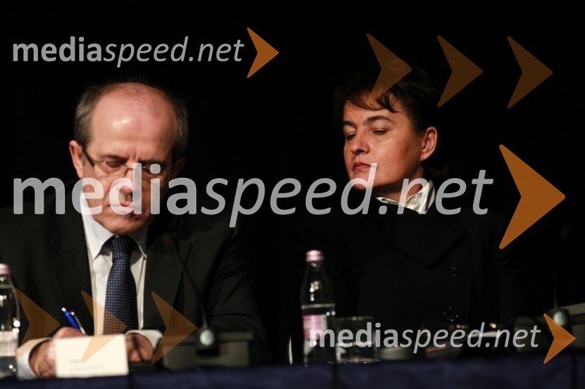 Ivan Svetlik, minister za delo, družino in socialne zadeve in Irma Pavlinič Krebs, ministrica za javno upravoObisk predstavnikov Vlade Republike Slovenije v Mariboru