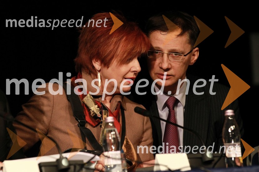 Majda Širca, ministrica za kulturo in Igor Lukšič, minister za šolstvo in športObisk predstavnikov Vlade Republike Slovenije v Mariboru