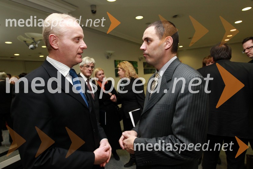 Danilo Burnač, direktor podjetja Mariborski Vodovod in ...Obisk predstavnikov Vlade Republike Slovenije v Mariboru