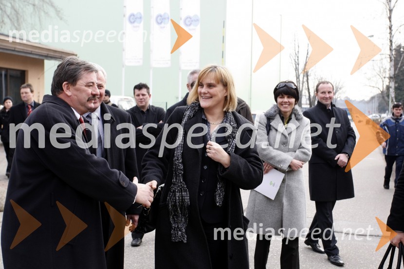 ... in Darja Radić, ministrica za gospodarstvoObisk predstavnikov Vlade Republike Slovenije v Mariboru