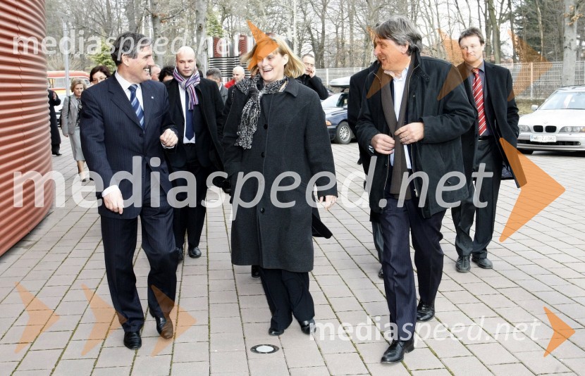 Danijel Muršič, direktor podjetja Menerga d.o.o., Darja Radić, ministrica za gospodarstvo in ...Obisk predstavnikov Vlade Republike Slovenije v Mariboru