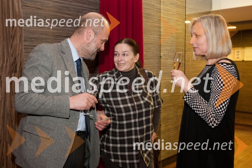 Janez Lombergar, vd direktorja Televizije Slovenija, Zvonka Makuc, kostumografinja in Barbara Volčič LombergarSlovenija ima avdicijo, premiera
