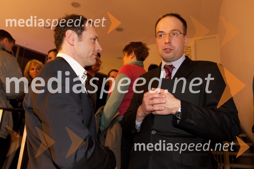 Jože Potrebuješ, član skupine Čuki in Leo Oblak, predsednik uprave Infonet media d.d.Ponovoletno poslovno srečanje Infonet medie in CMT