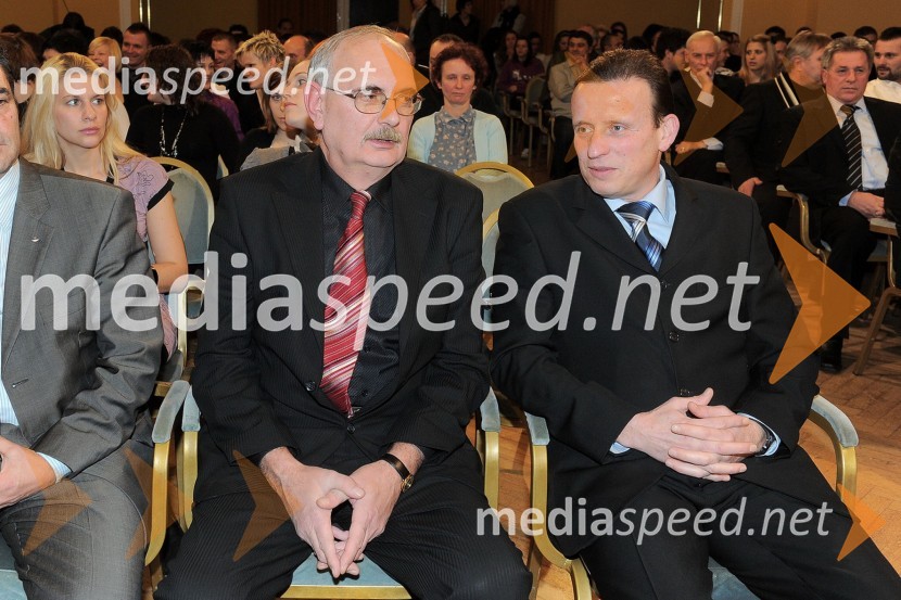 Stanko Esih, predsednik Športne zveze Celje in Bojan Šrot, župan Mestne občine CeljeŠportnik leta 2010 mesta Celje