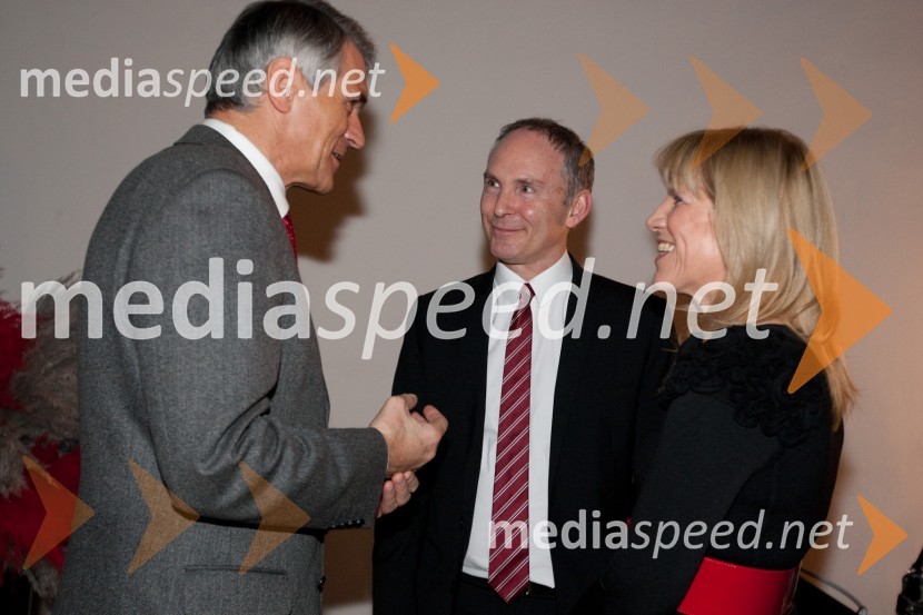 Slobodan Sibinčič, predsednik uprav GV skupine in predsednik sveta Managerskih koncertov, Nigel Buxton in Mojca LukančičManagerski izzivi 2011