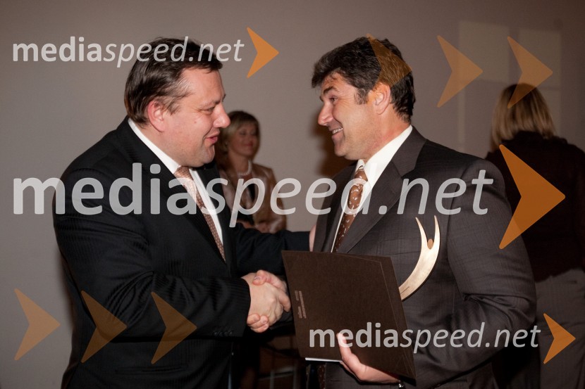 Božo Emeršič, predsednik uprave Grawe Zavarovalnice d.d. in Robert Grah, AG AutomotivManagerski izzivi 2011