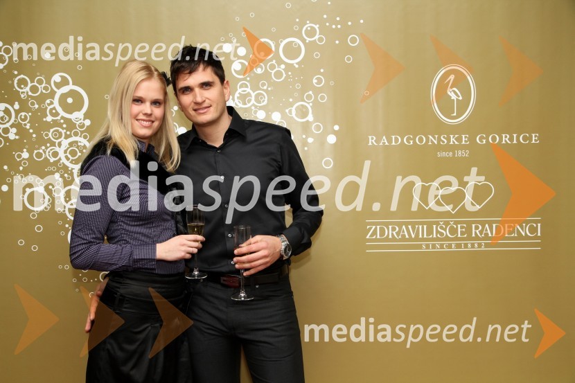 Zoran G. Grbić, vodja Diners Cluba Exclusive in spremljevalka16. noč penin