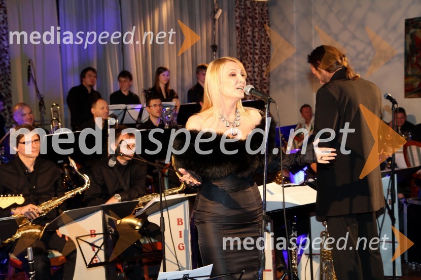 Helena Blagne Zaman, pevka16. noč penin