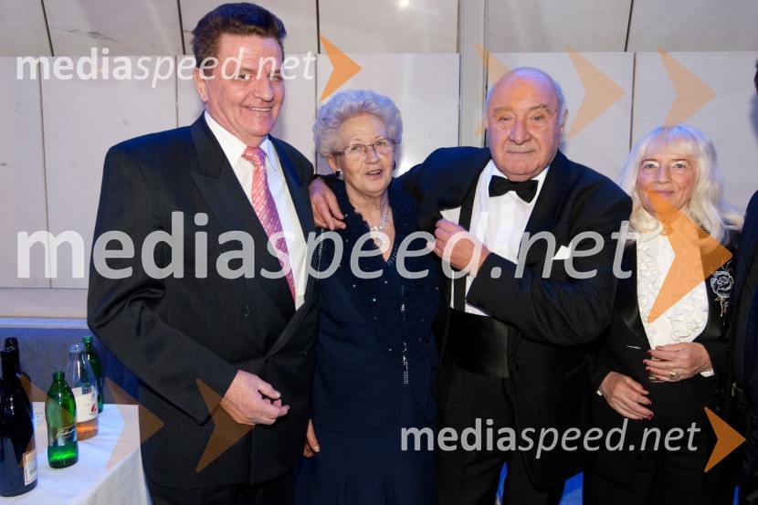 Ivan Lapajne, Anton Nanut, dirigent, soproga Milojka, Ana Marija Cetin Lapajne, pesnicaProslava ob kulturnem prazniku in podelitev Prešernovih nagrad